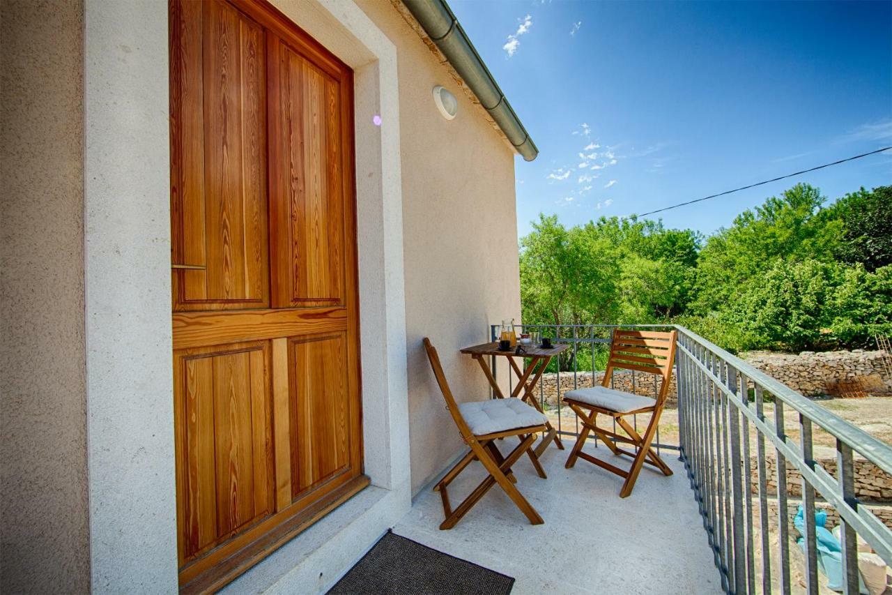 Betini Apartments - Authentic Island Escape Komiža Exteriér fotografie
