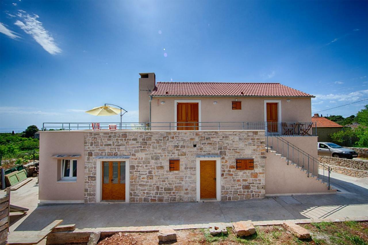 Betini Apartments - Authentic Island Escape Komiža Exteriér fotografie