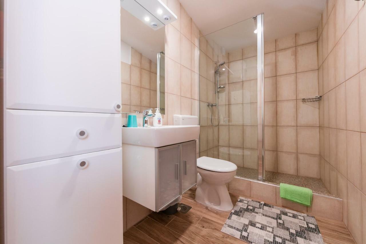 Betini Apartments - Authentic Island Escape Komiža Exteriér fotografie