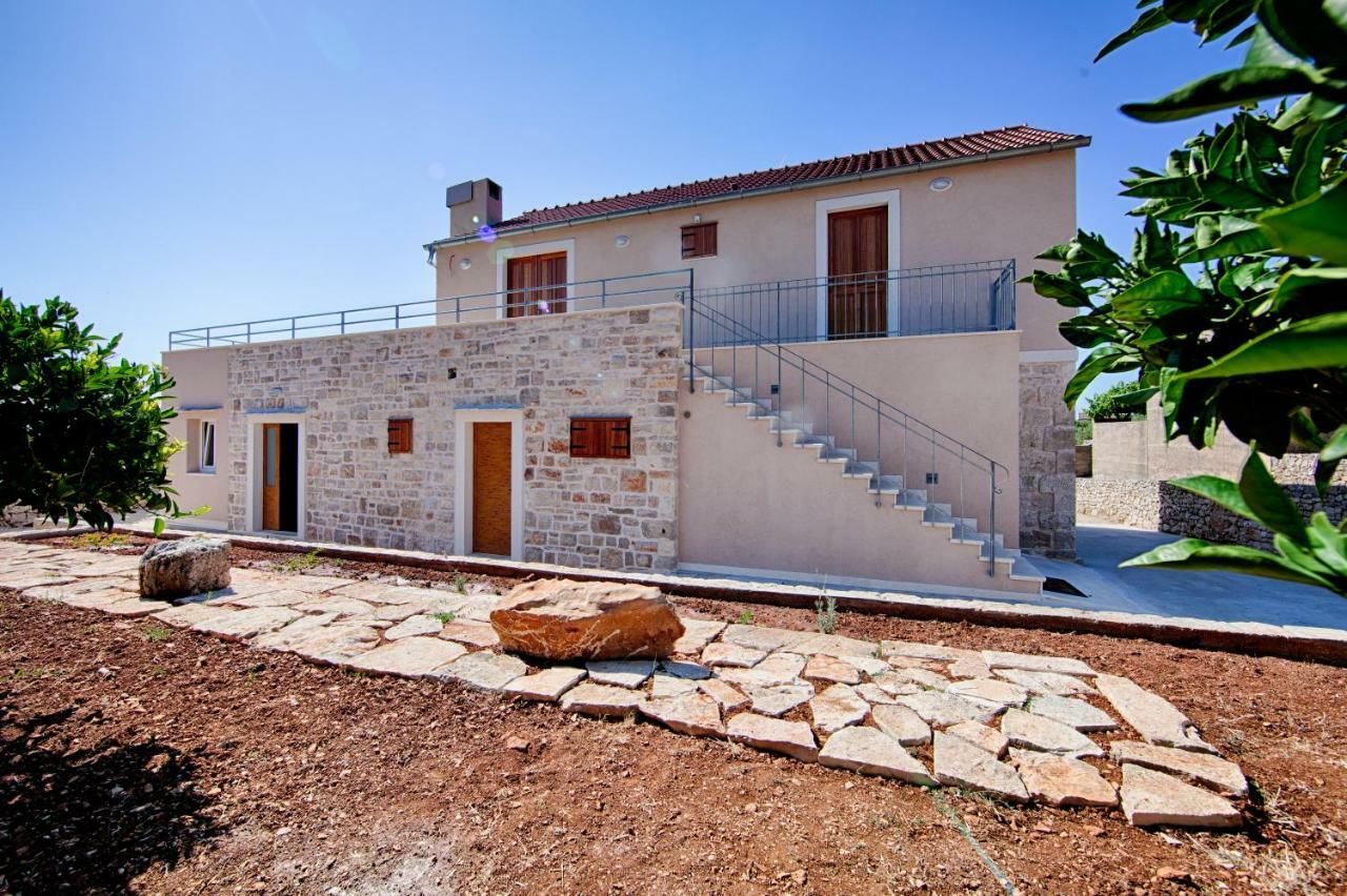 Betini Apartments - Authentic Island Escape Komiža Exteriér fotografie